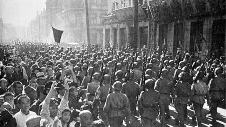 La Unión Soviética declara la guerra a Japón