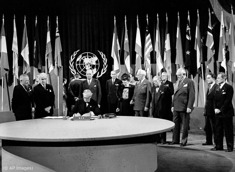 Firma de la Carta de las Naciones Unidas